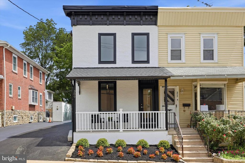 309 LOCUST AVE, Ardmore, PA 19003