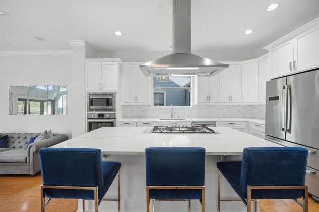 512 Sunny LN B, Austin, TX 78704