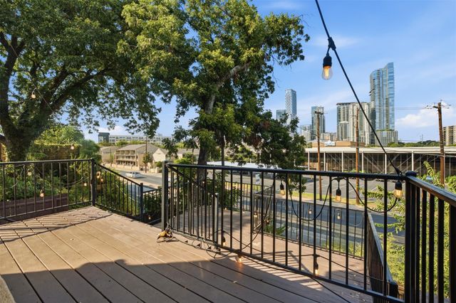 512 Sunny LN B, Austin, TX 78704
