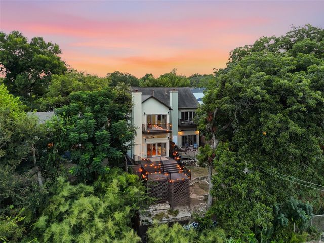 512 Sunny LN B, Austin, TX 78704