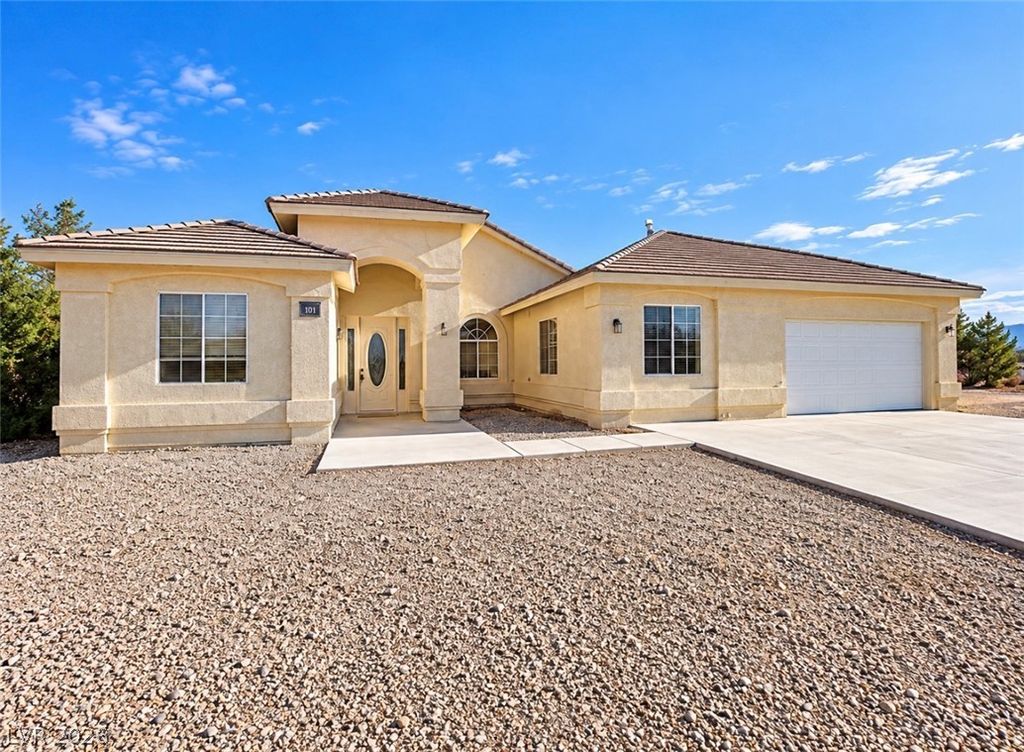 381 Arapahoe Street, Pahrump, NV 89048