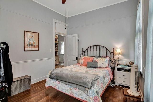 1606 Avenue L up, Galveston, TX 77550