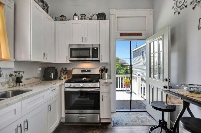 1606 Avenue L up, Galveston, TX 77550