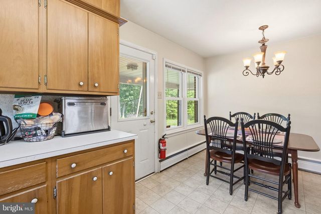 10 SHERIDAN LN, Pottstown, PA 19464
