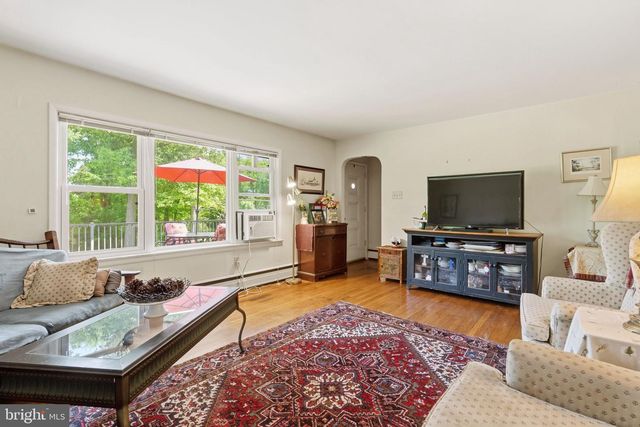 10 SHERIDAN LN, Pottstown, PA 19464