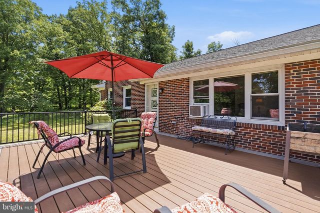 10 SHERIDAN LN, Pottstown, PA 19464