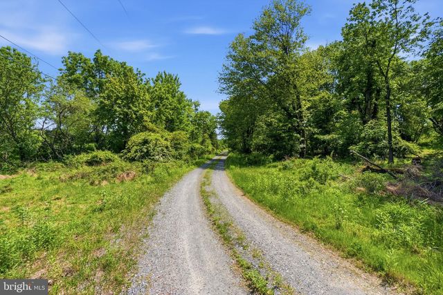 10 SHERIDAN LN, Pottstown, PA 19464