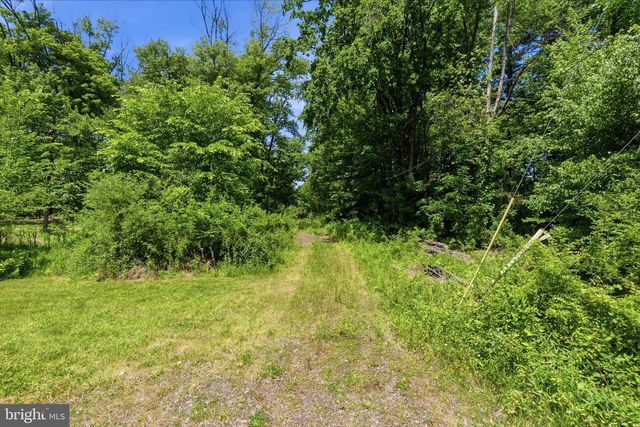 10 SHERIDAN LN, Pottstown, PA 19464