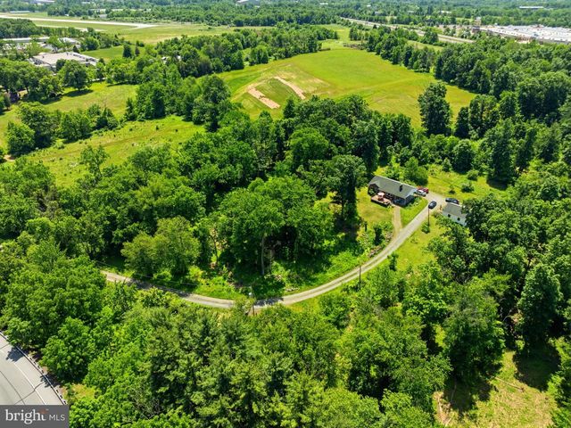 10 SHERIDAN LN, Pottstown, PA 19464