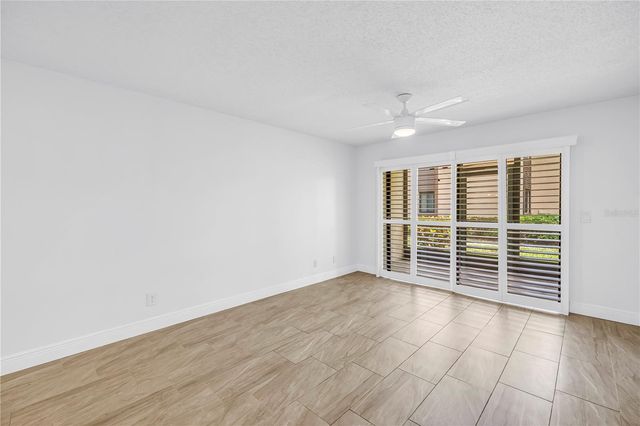 723 83RD AVENUE N 102, St Petersburg, FL 33702