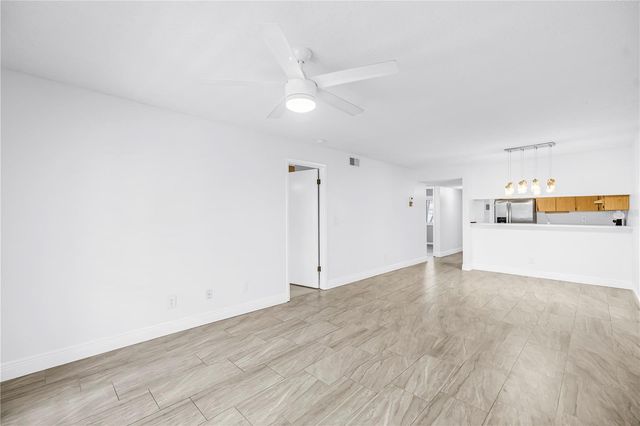 723 83RD AVENUE N 102, St Petersburg, FL 33702