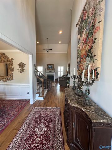 12 Hawthorn Heights Blvd, Huntsville, AL 35824