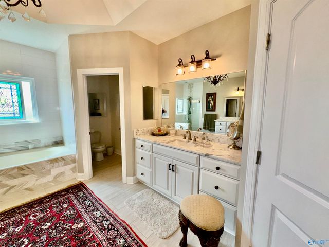 12 Hawthorn Heights Blvd, Huntsville, AL 35824