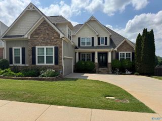 12 Hawthorn Heights Blvd, Huntsville, AL 35824