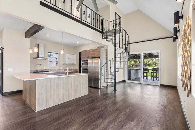 18200 CYPRESS COVE LANE, Lutz, FL 33549