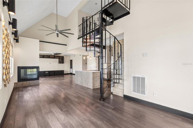 18200 CYPRESS COVE LANE, Lutz, FL 33549