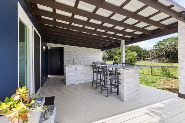 18200 CYPRESS COVE LANE, Lutz, FL 33549