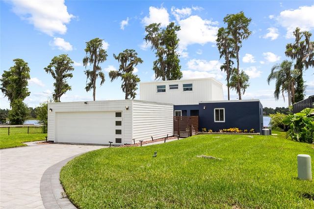18200 CYPRESS COVE LANE, Lutz, FL 33549