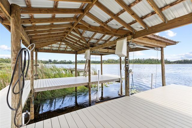 18200 CYPRESS COVE LANE, Lutz, FL 33549