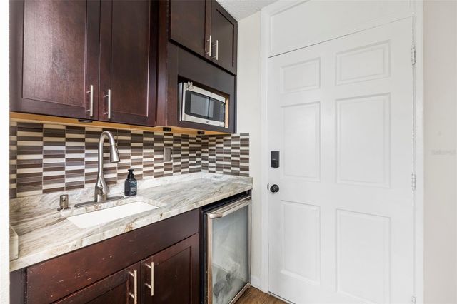 18200 CYPRESS COVE LANE, Lutz, FL 33549