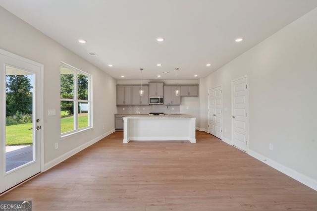 20 Sherwood Drive, Commerce, GA 30529