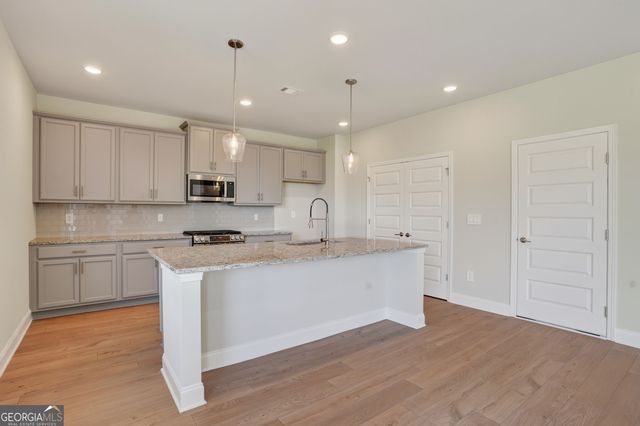 20 Sherwood Drive, Commerce, GA 30529