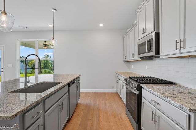 20 Sherwood Drive, Commerce, GA 30529