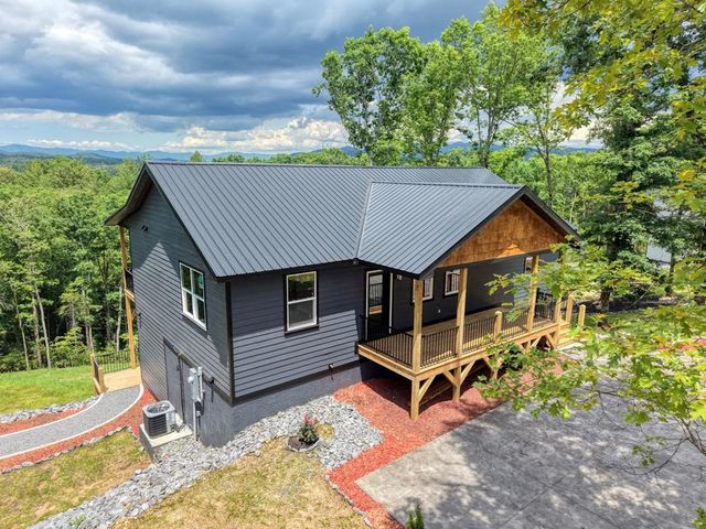 140 Short Oak Run, Murphy, NC 28906