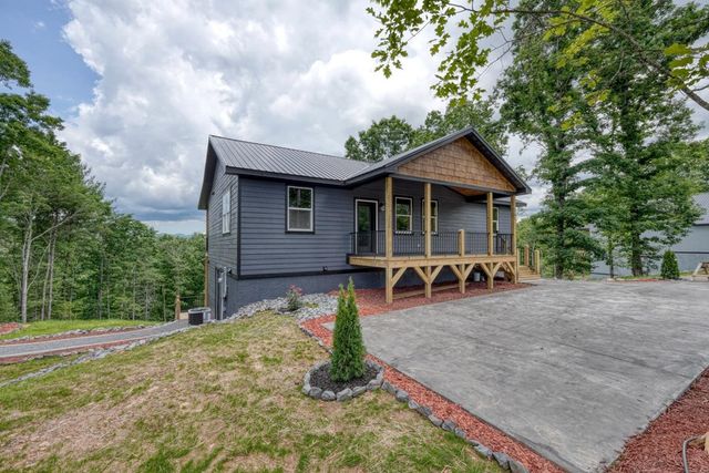 140 Short Oak Run, Murphy, NC 28906