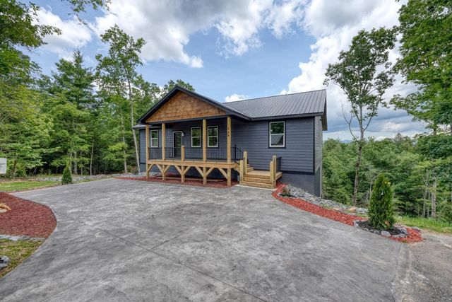 140 Short Oak Run, Murphy, NC 28906