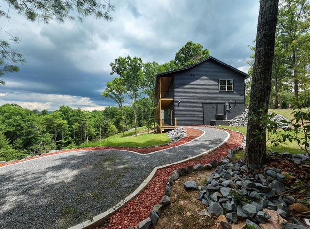 140 Short Oak Run, Murphy, NC 28906