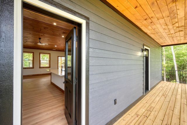 140 Short Oak Run, Murphy, NC 28906