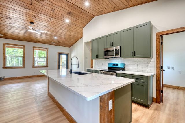 140 Short Oak Run, Murphy, NC 28906