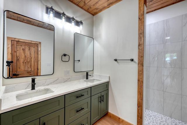 140 Short Oak Run, Murphy, NC 28906