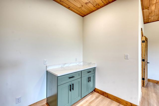 140 Short Oak Run, Murphy, NC 28906