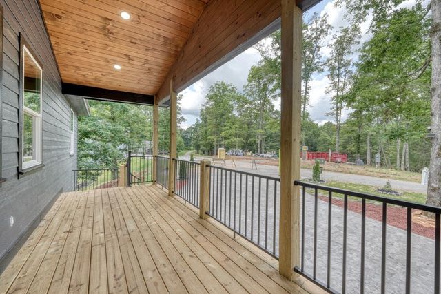 140 Short Oak Run, Murphy, NC 28906