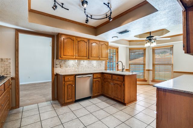 409 Shadow Bend Drive, Richardson, TX 75081