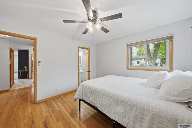 3311 calvert Street, Lincoln, NE 68506