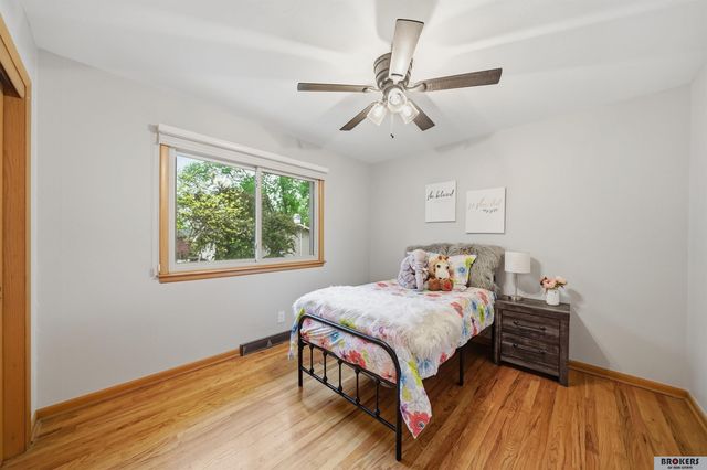 3311 calvert Street, Lincoln, NE 68506