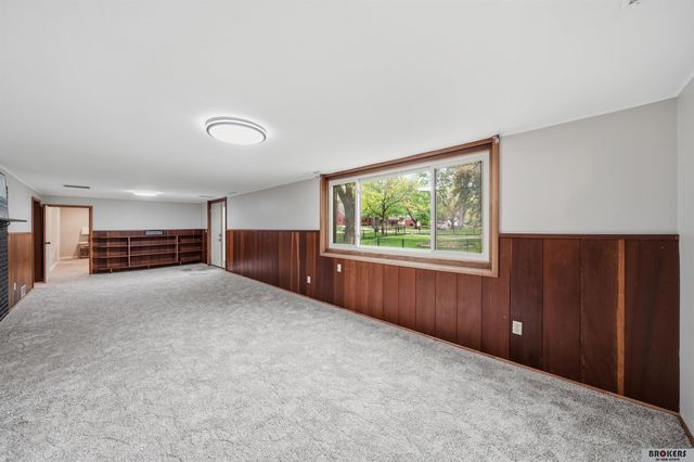 3311 calvert Street, Lincoln, NE 68506
