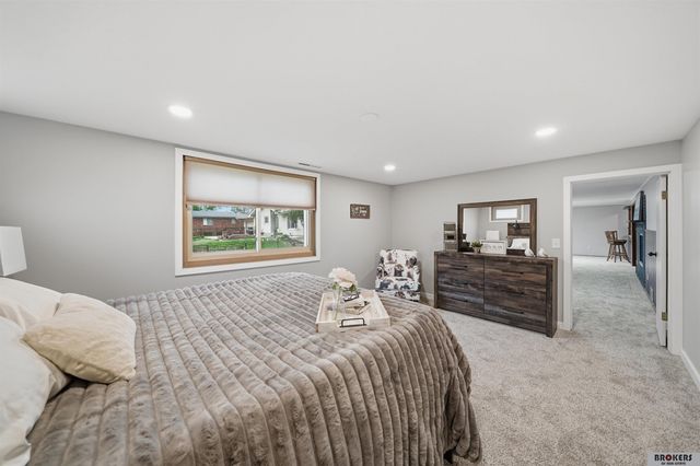 3311 calvert Street, Lincoln, NE 68506