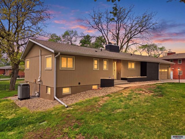 3311 calvert Street, Lincoln, NE 68506
