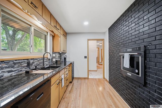 3311 calvert Street, Lincoln, NE 68506