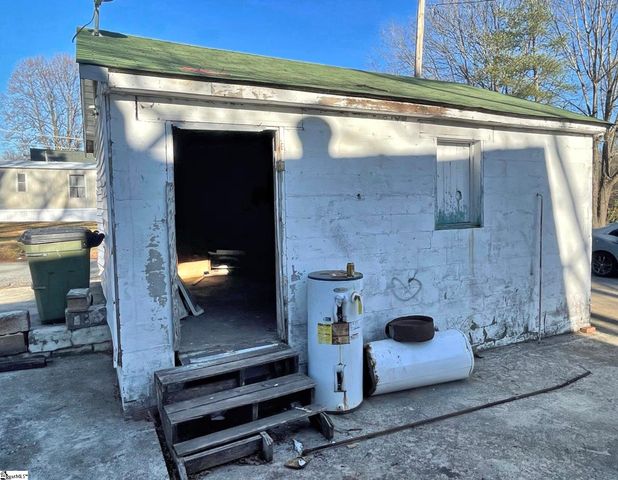 405 E Frederick Street, Gaffney, SC 29340