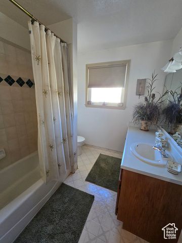 171 E SHADOWBROOK LN, Kaysville, UT 84037