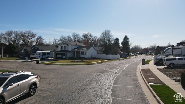 171 E SHADOWBROOK LN, Kaysville, UT 84037