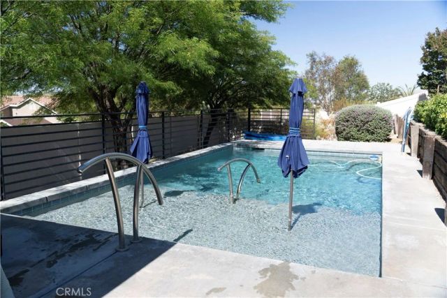 56136 Mountain View, Yucca Valley, CA 92284