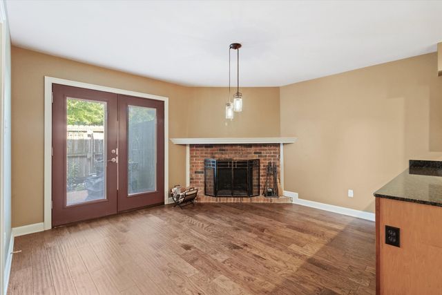 700 ST. AUGUSTINE SQ, Memphis, TN 38104