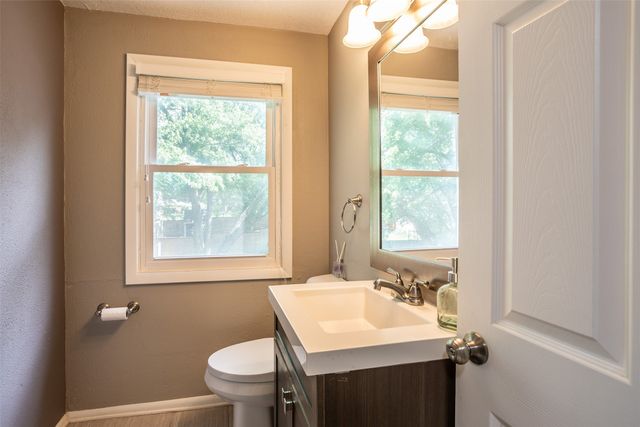 2508 Mann Avenue, Des Moines, IA 50310