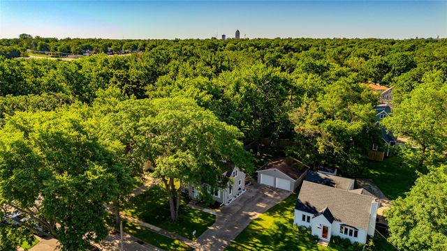 2508 Mann Avenue, Des Moines, IA 50310